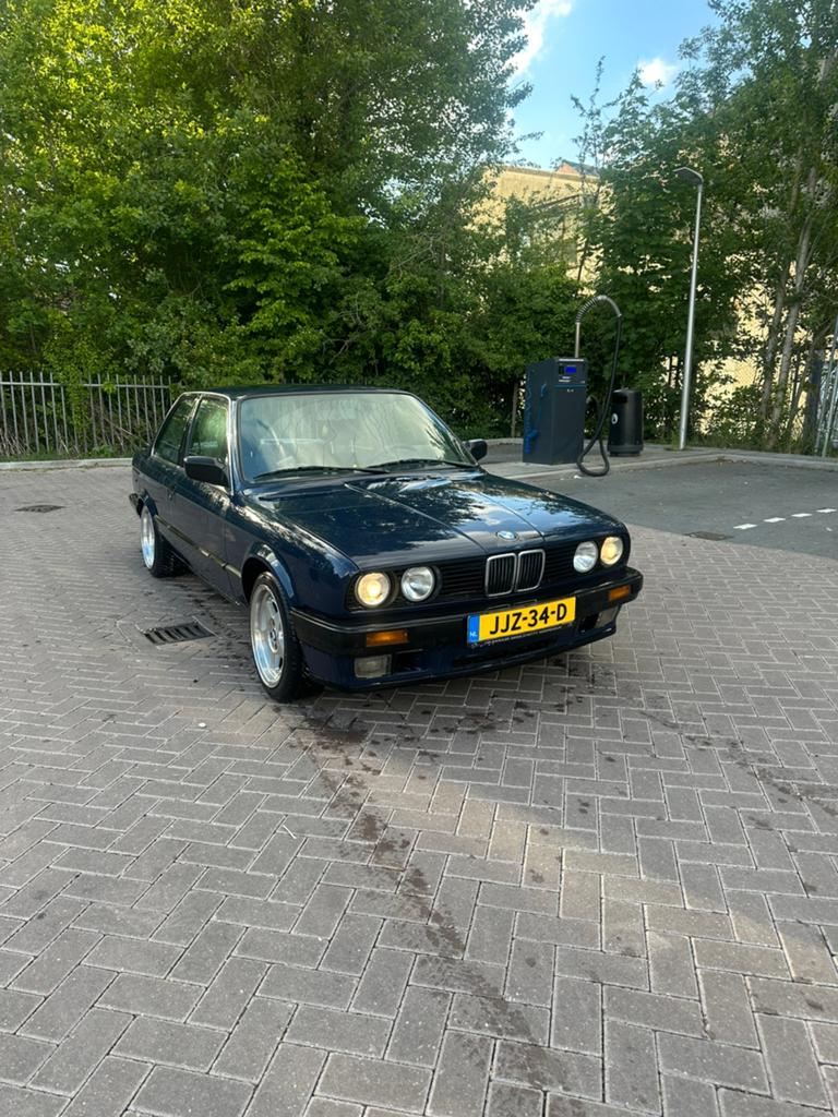 BMW 1989 Blauw, Auto's, BMW, 1200 kg, 586 kg, Geïmporteerd, 7 km/l