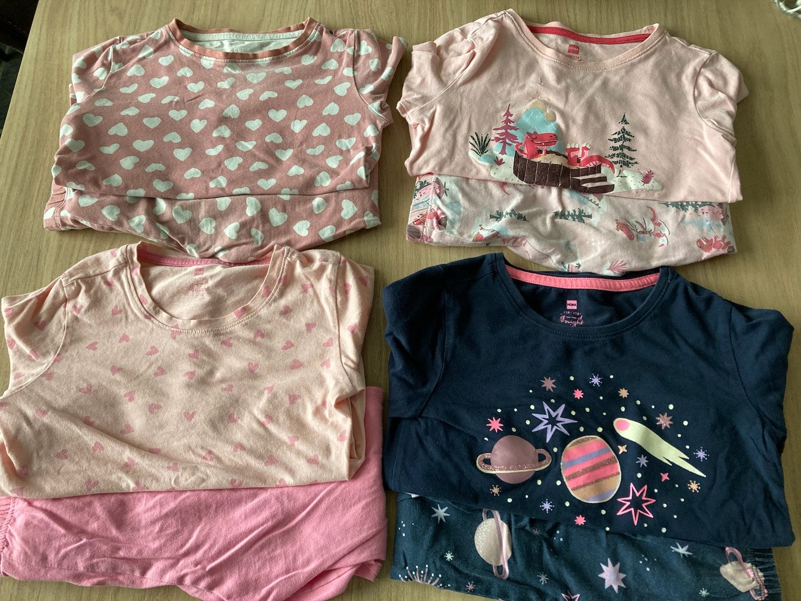 4 pyjama’s maat 110/116, Kinderen en Baby's, Kinderkleding | Maat 116, Ophalen of Verzenden, Zo goed als nieuw, Nacht- of Onderkleding