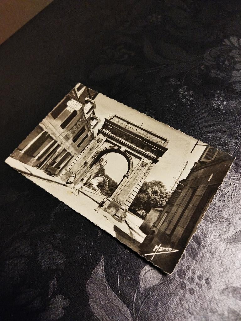 Ansichtkaart La Porte de Paris, Ophalen of Verzenden, 1940 tot 1960, Ongelopen, Frankrijk