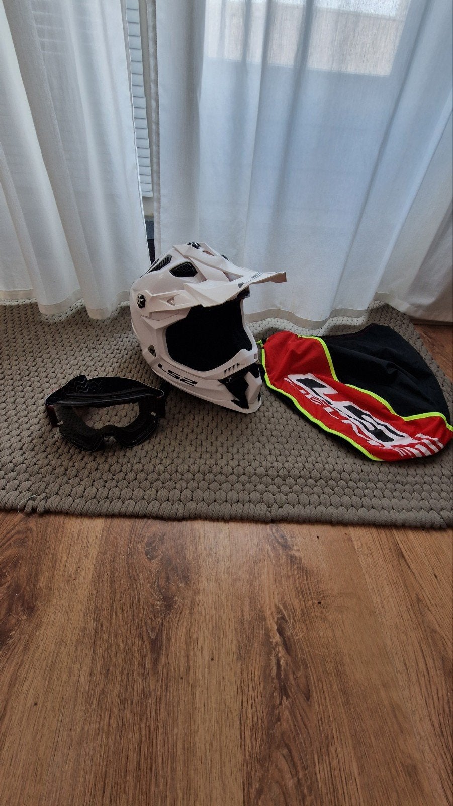LS2 motorcross helm - mono Wit, Maat:M 57-58, M, Tweedehands, Ophalen, Overige merken