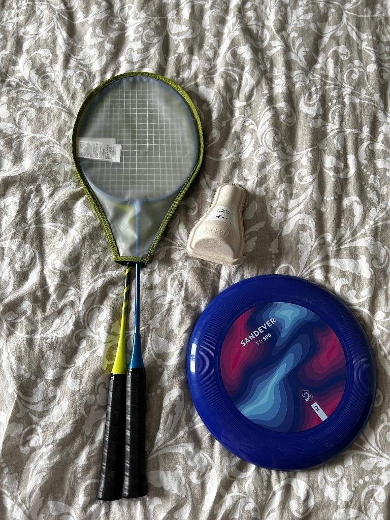 Badmintonset+ Frisbee, Sport en Fitness, Badminton, Ophalen of Verzenden, Zo goed als nieuw, Racket(s)