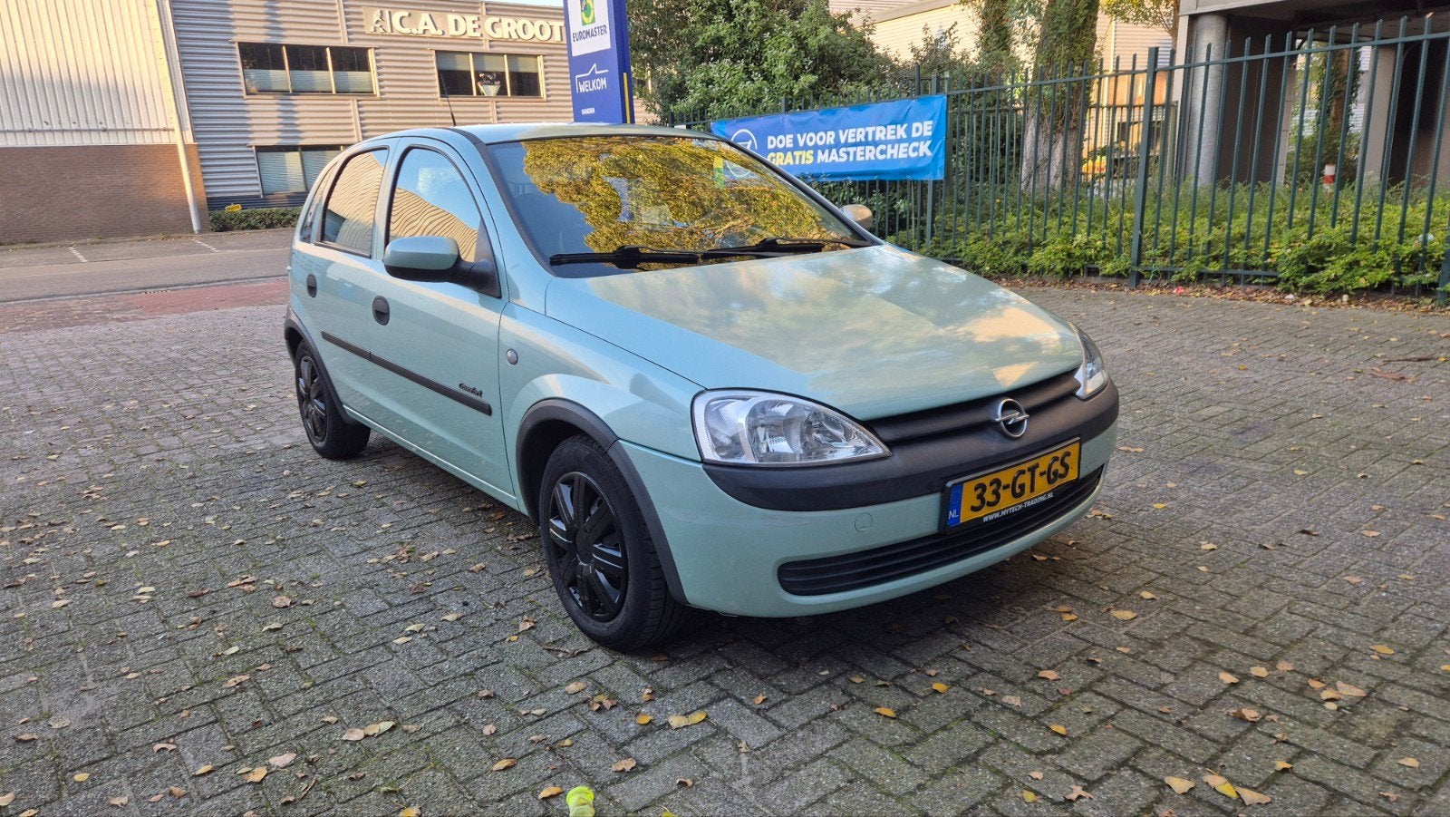 Foto 17 van Opel Corsa 1.2 5D AUTOMAAT | NIEUWE APK | DISTRIBUTIE VV