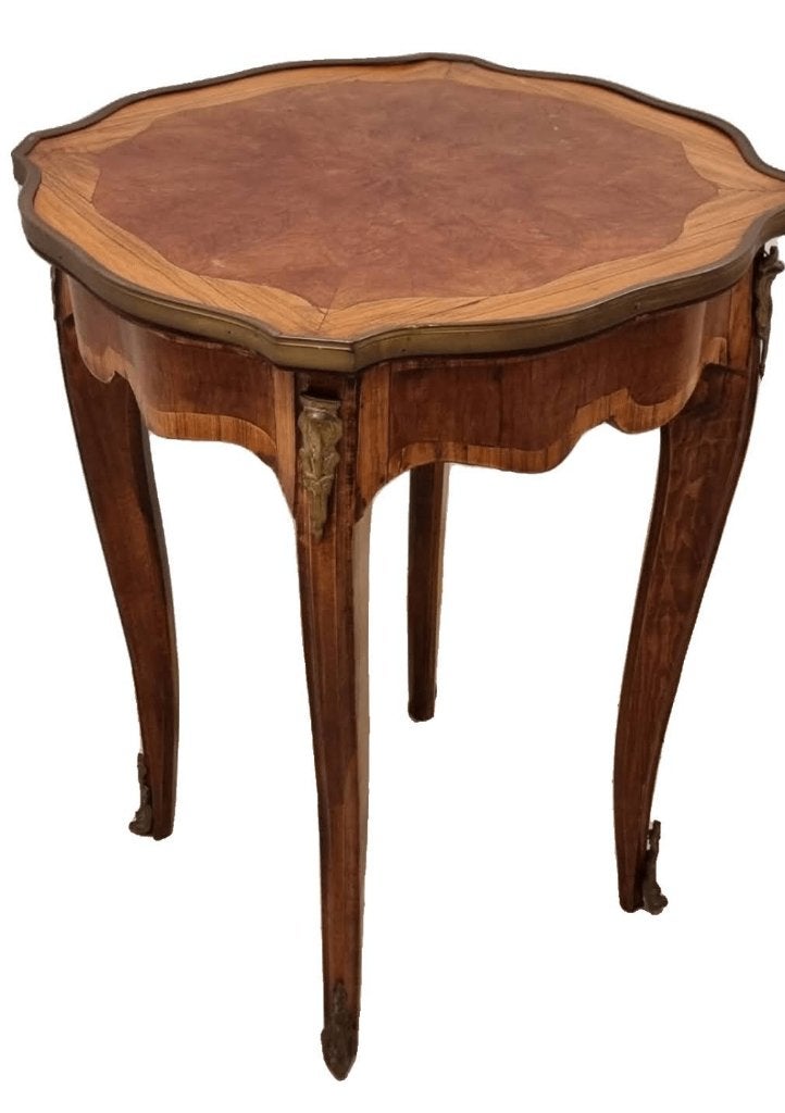 Bijzettafel in marquetterie met brons beslag., Huis en Inrichting, Tafels | Bijzettafels, Zo goed als nieuw, Overige vormen, 60 cm of meer