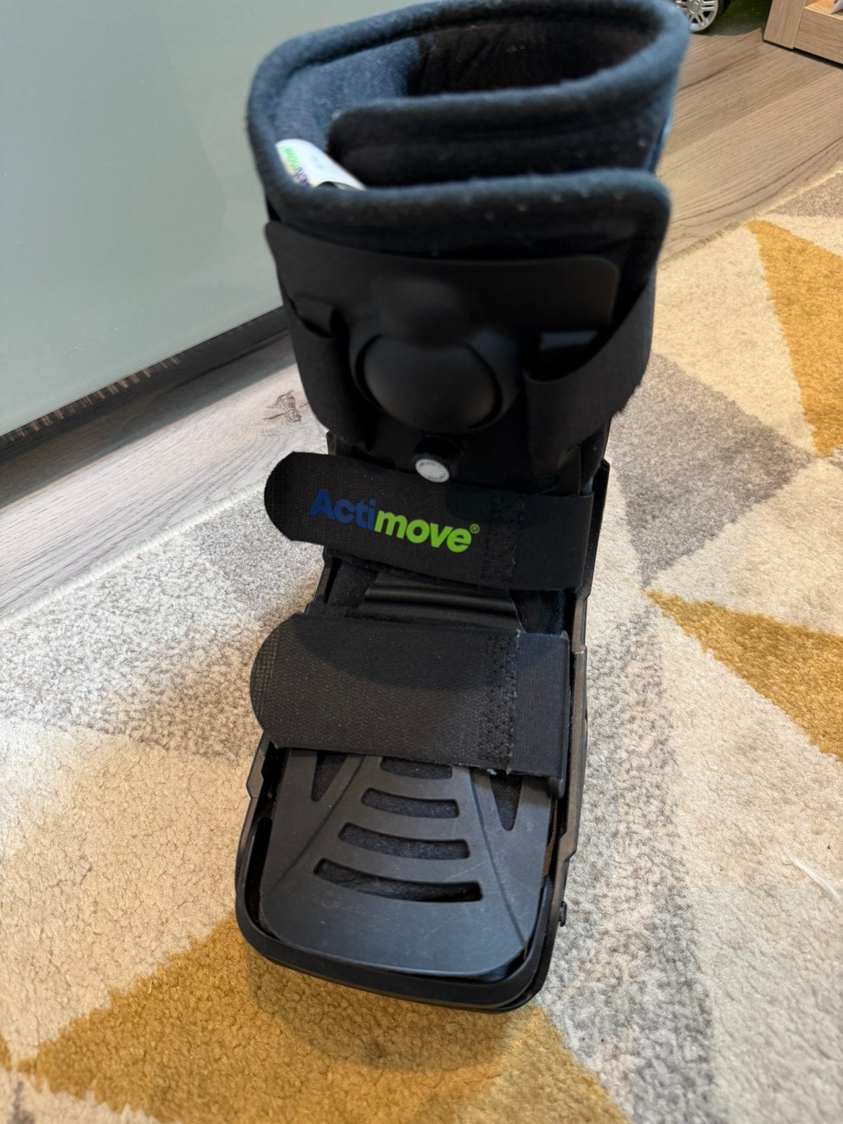 Foot orthese cast left foot black walker boot loop boot, Diversen, Braces, Ophalen of Verzenden, Zo goed als nieuw