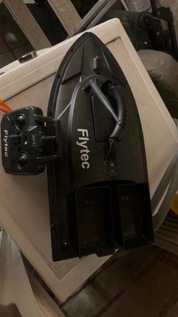 Flytec voerboot met afstandsbediening, Watersport en Boten, Ophalen of Verzenden, Zo goed als nieuw