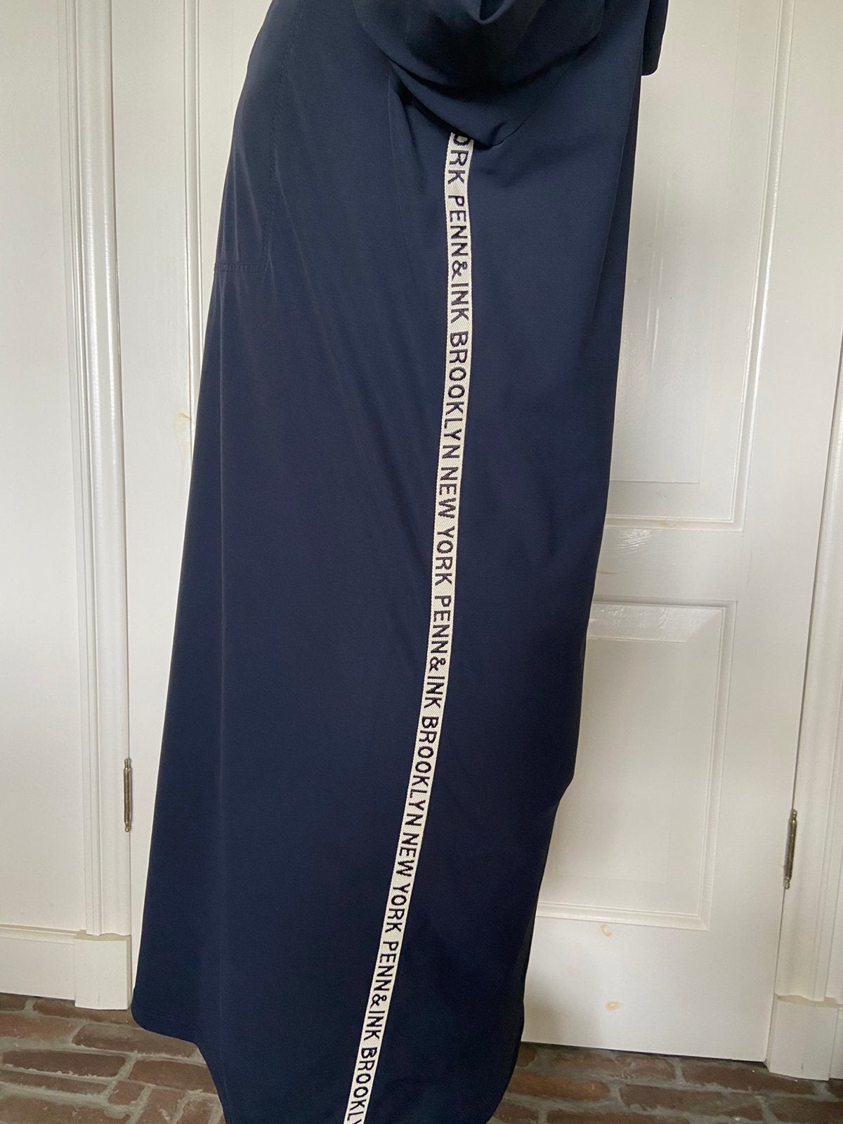 Te koop; lange jurk van Penn & Ink, Kleding | Dames, Jurken, Maat 38/40 (M), Blauw, Ophalen of Verzenden, Zo goed als nieuw