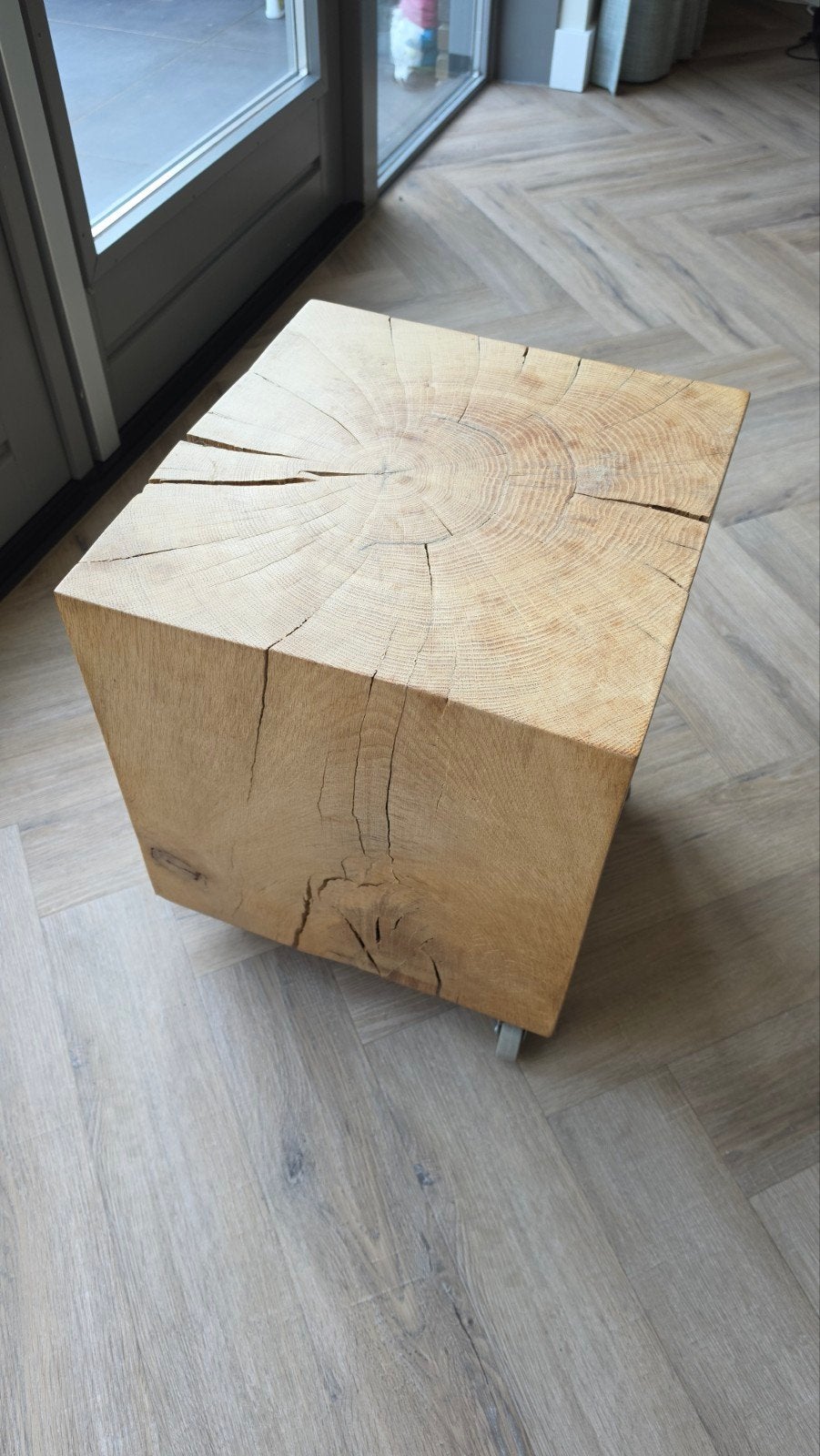 Massief eiken blok op wieltjes - Bijzettafel, Minder dan 55 cm, Gebruikt, Vierkant, Hout
