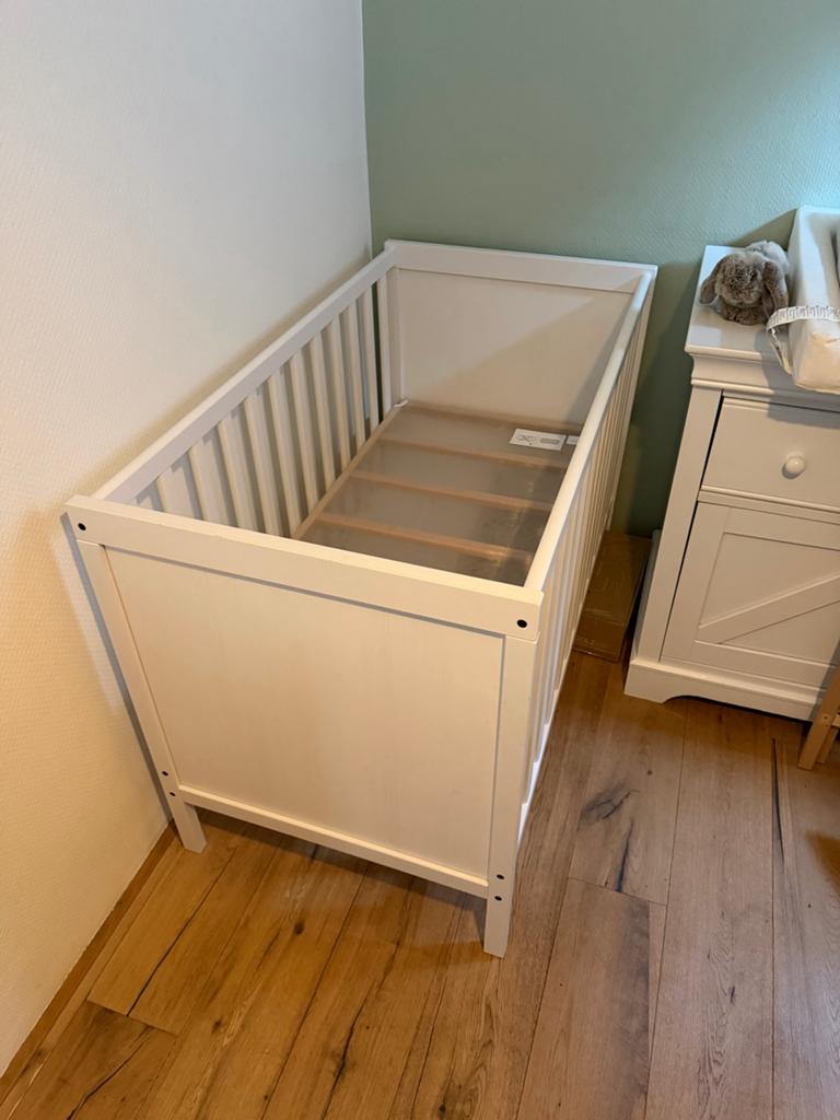 IKEA Sundvik babybed 60x120 cm - Wit, Ophalen, Gebruikt, Ledikant