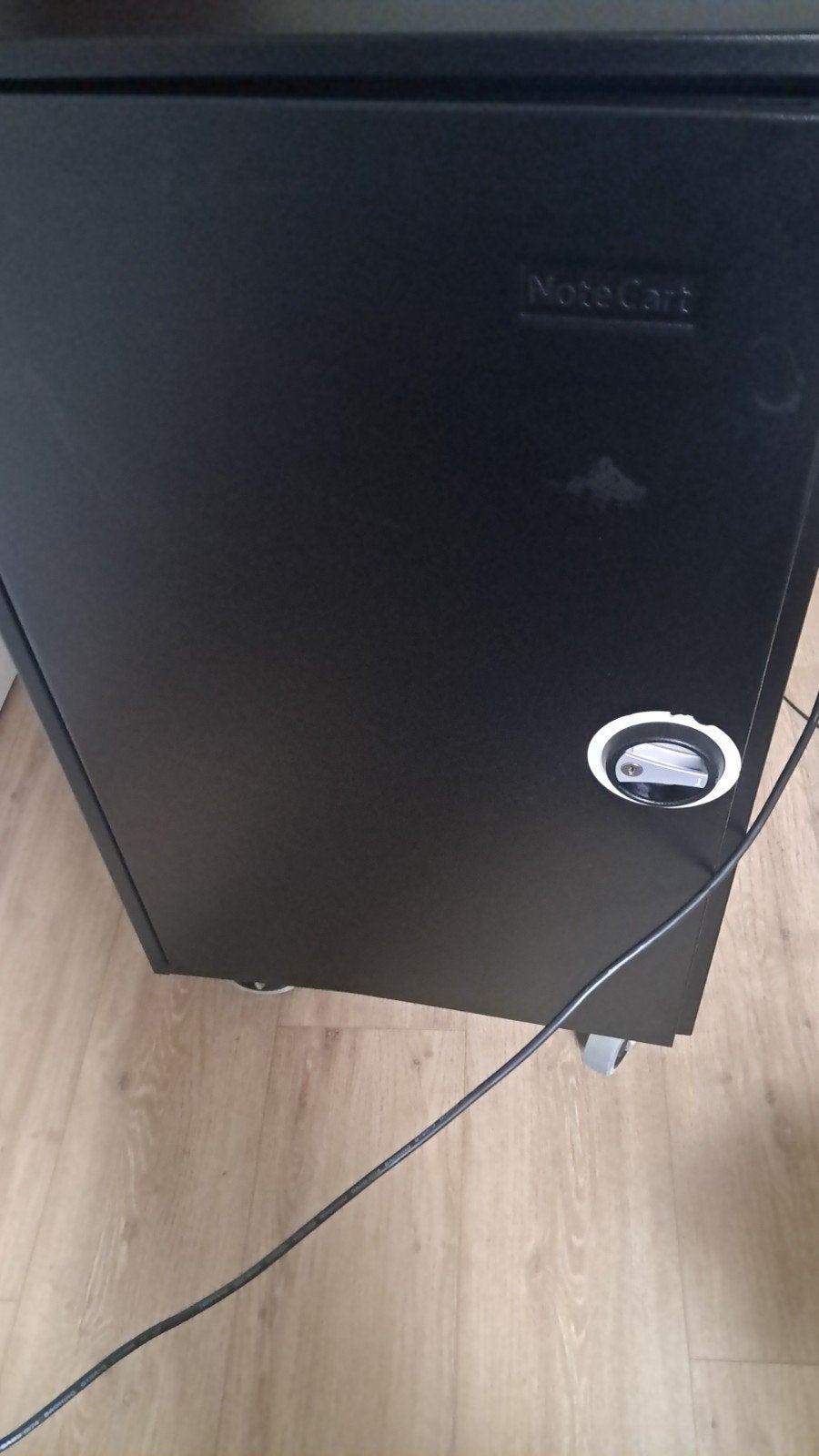 Note Cart Oplaadkar voor Laptops/Tablets - Zwart, Ophalen of Verzenden, Gebruikt