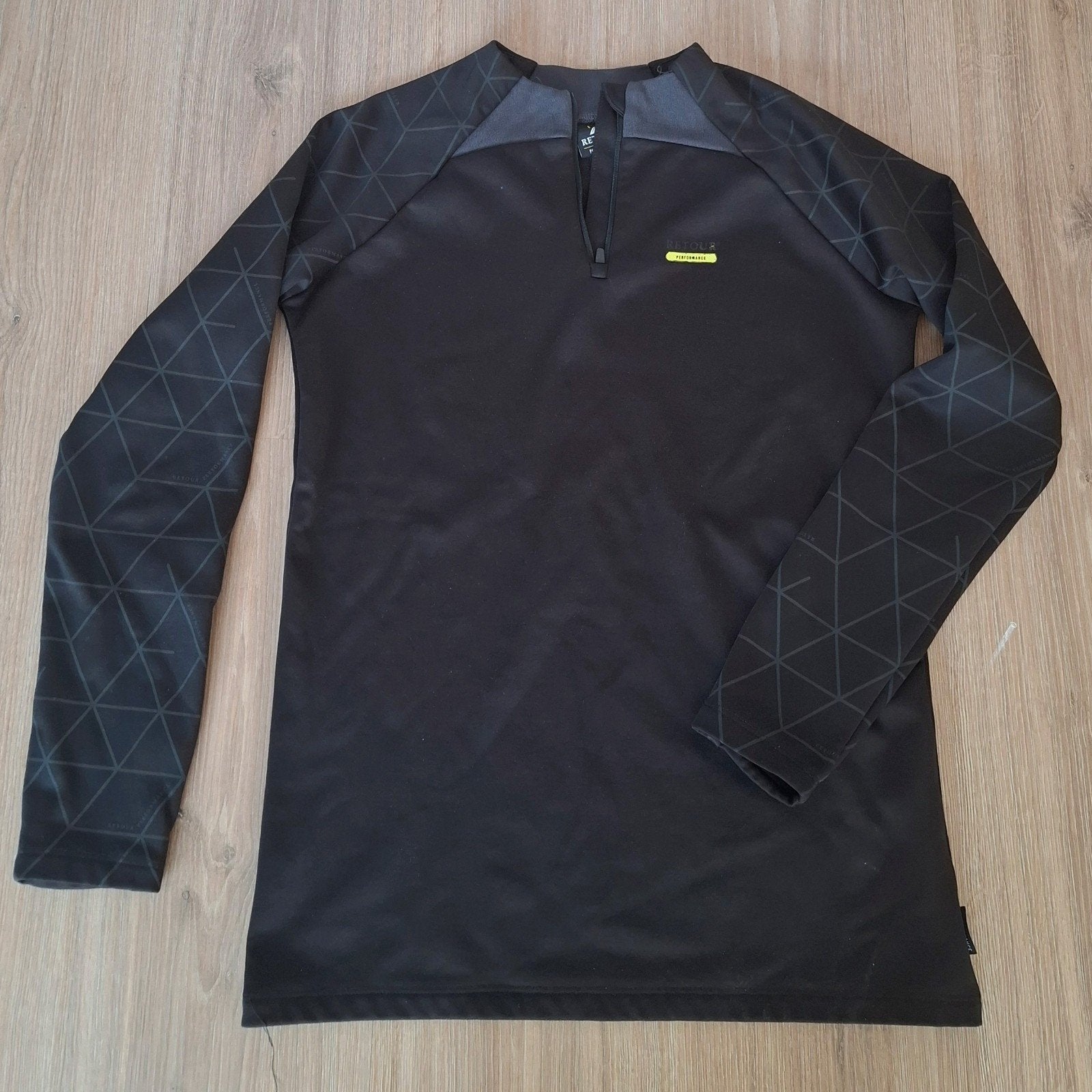 Retour Performance sportshirt maat 176 (15/16 jaar), Kinderen en Baby's, Kinderkleding | Maat 176, Ophalen of Verzenden, Zo goed als nieuw