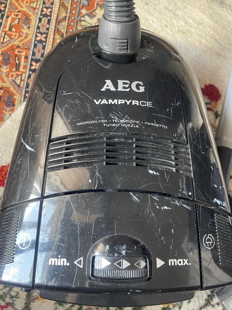 Stofzuig, Witgoed en Apparatuur, Ophalen, Gebruikt, Stofzak, AEG