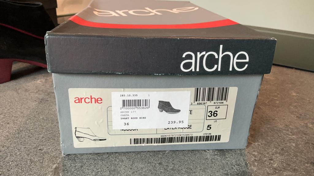 Arche 177  Garda laarsjes, Zwart, Lage of Enkellaarzen, Ophalen of Verzenden, Zo goed als nieuw