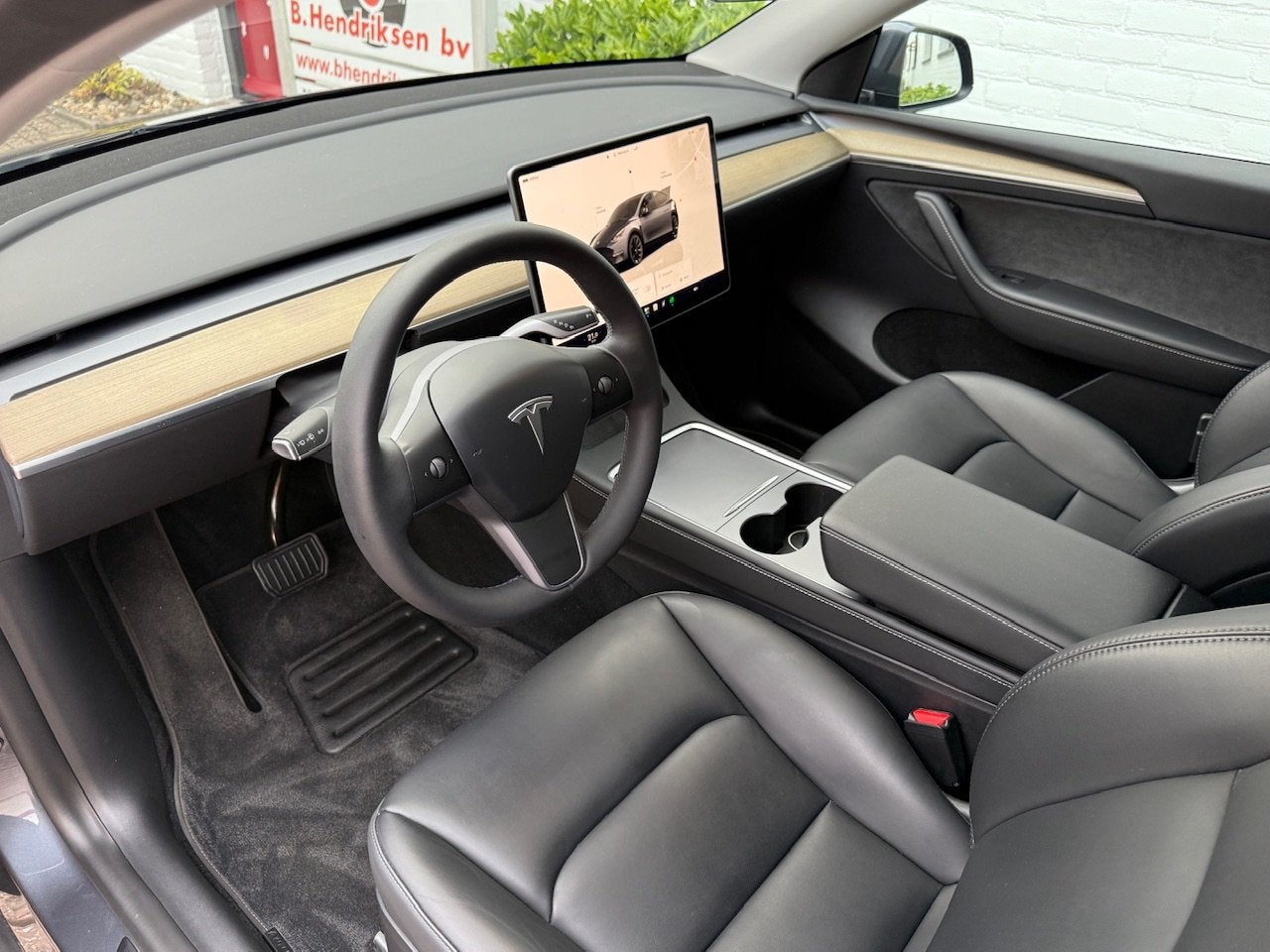 Tesla Model Y Long Range AWD/ SOH 94.3%/ 20 Inch velgen/ War, Auto's, Gebruikt, Zwart, Vierwielaandrijving, 514 pk
