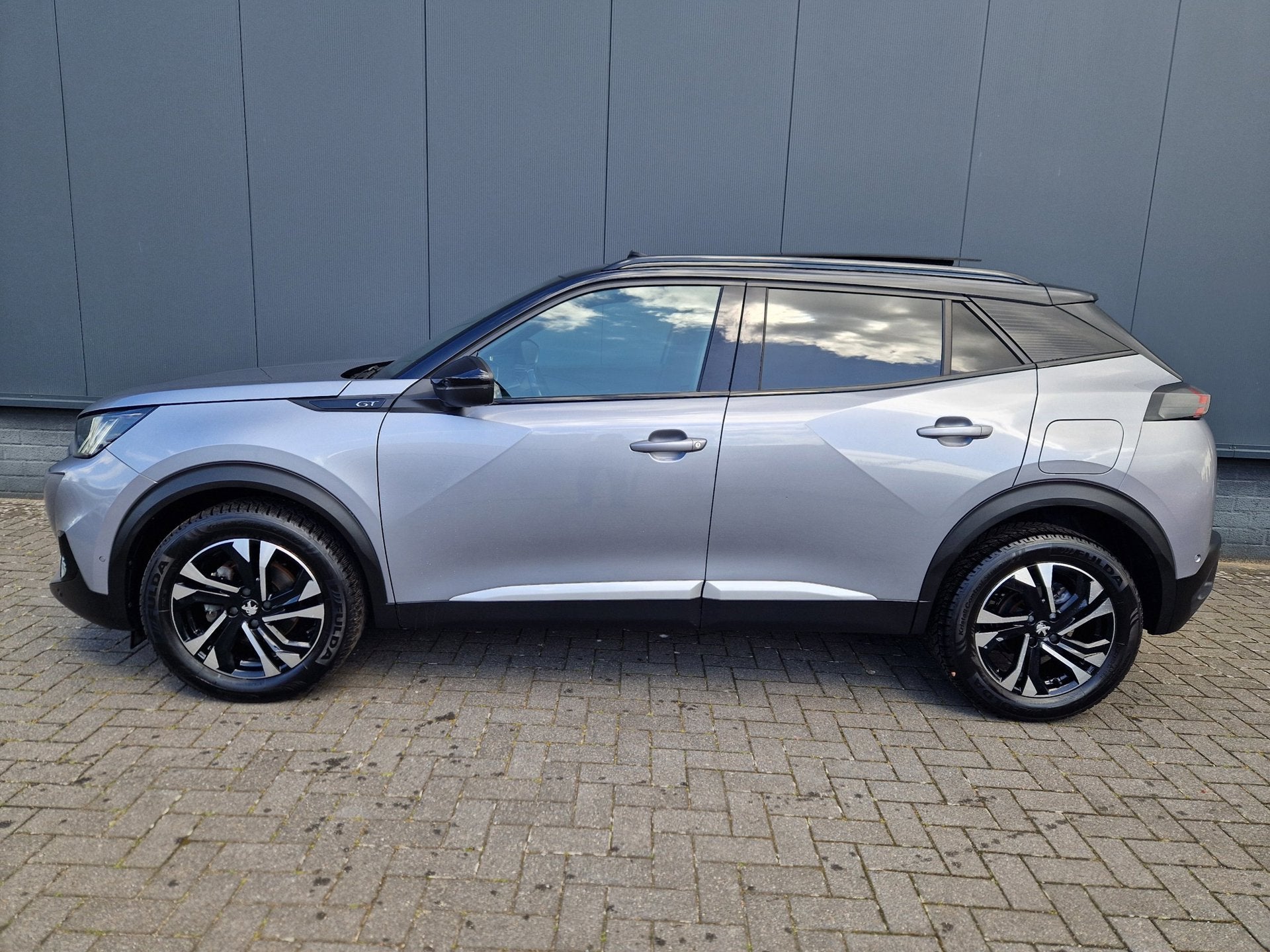 Peugeot 2008 1.5 BlueHDi GT -Line /I Cockpit /Pano, Voorwielaandrijving, 12 maanden, Gebruikt, Zwart