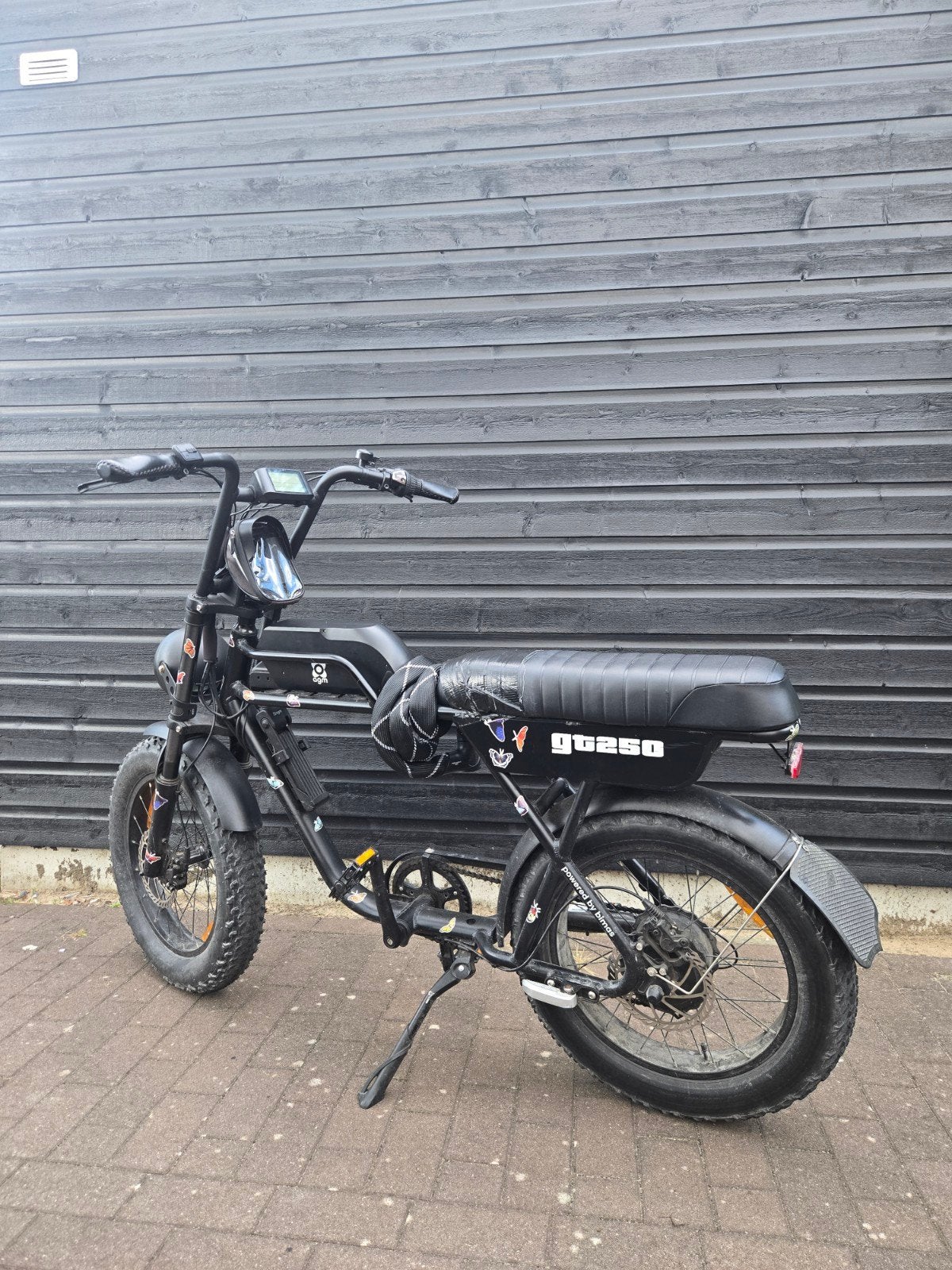 AGM GT250 E-Fatbike met extra slot, Zo goed als nieuw, Minder dan 47 cm, 50 km per accu of meer, Ophalen