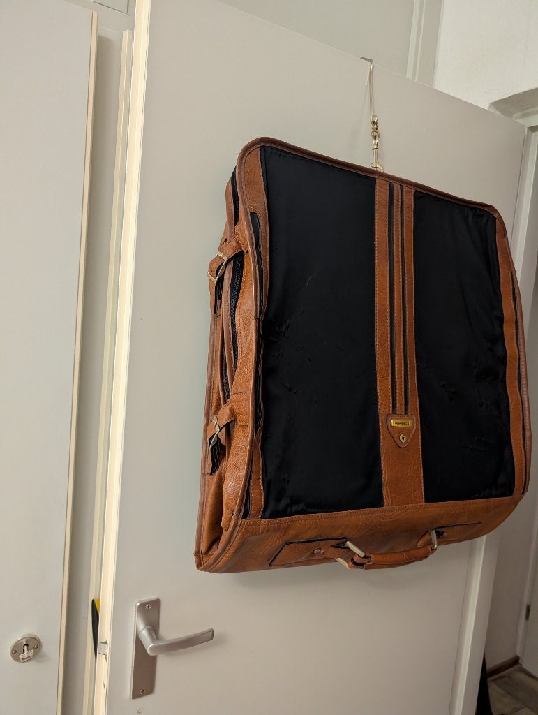 Samsonite Kostuumreistas, kostuumkoffer, 30 cm of meer, Bruin, Zo goed als nieuw, 35 tot 55 cm
