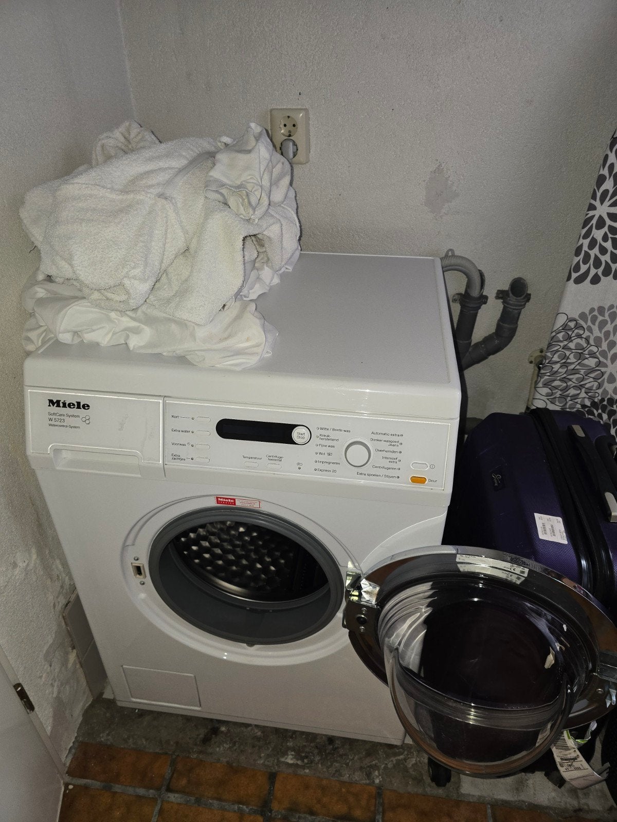 Wasmachine, eettafel met stoelen, tv-kast en IKEA kast, Ophalen of Verzenden
