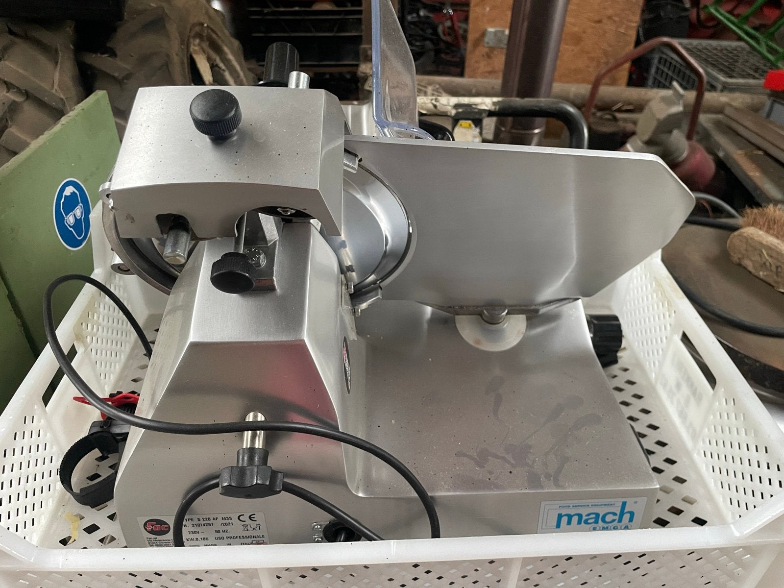 Professionele Vleessnijmachine - Mach EMGA S 220 AF M3S, Ophalen, Gebruikt