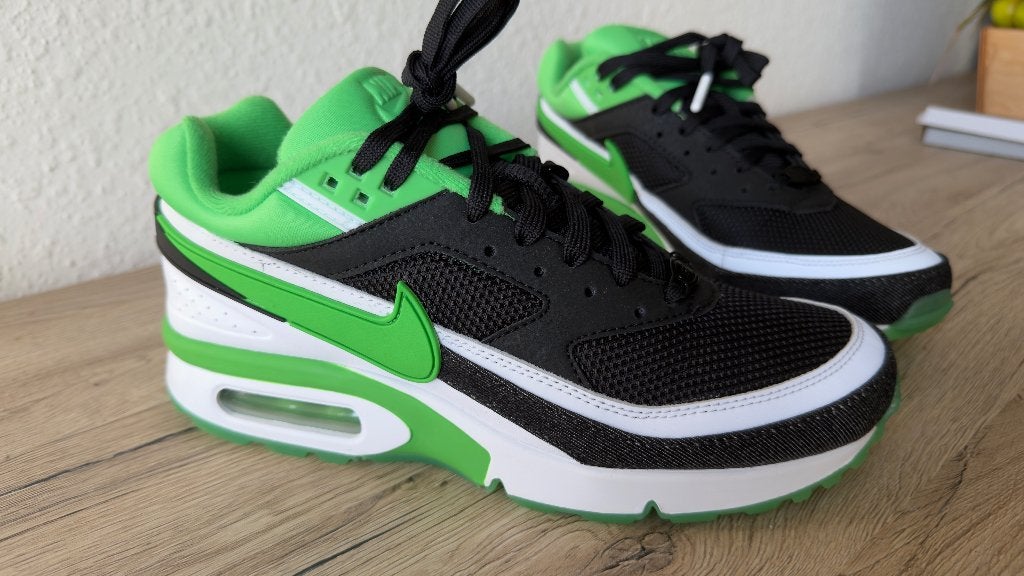Nike Air Max Classics Rotterdam bw, Kleding | Heren, Ophalen, Overige kleuren, Nike, Nieuw