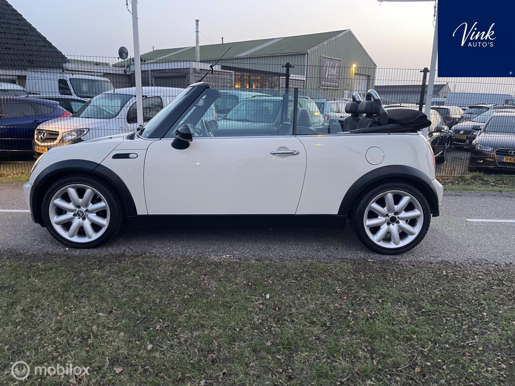 Foto 3 van Mini Cabrio 1.6 Cooper Chili CABRIO | APK 9-2027 | 99000 km!