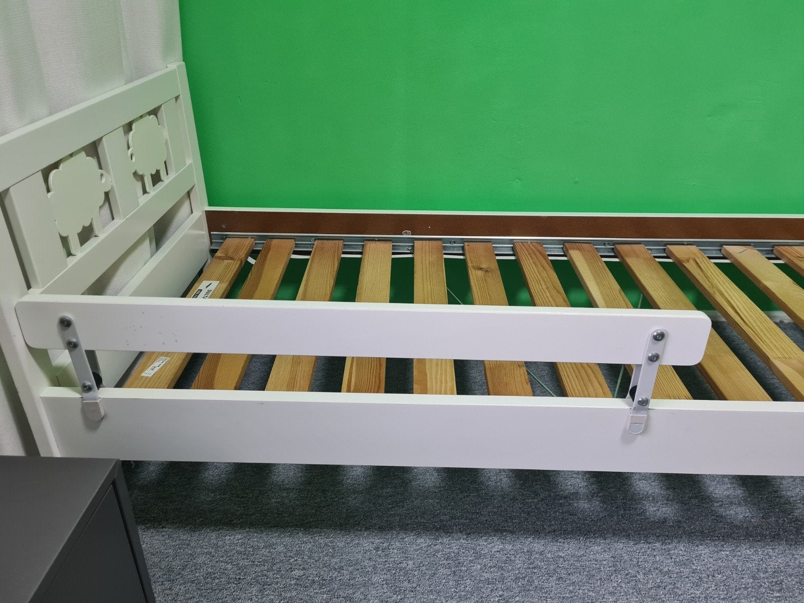 IKEA SMÅSTAD bed met lattenbodem en uitvalbeveiliging, Ophalen, Wit, Zo goed als nieuw, Modern