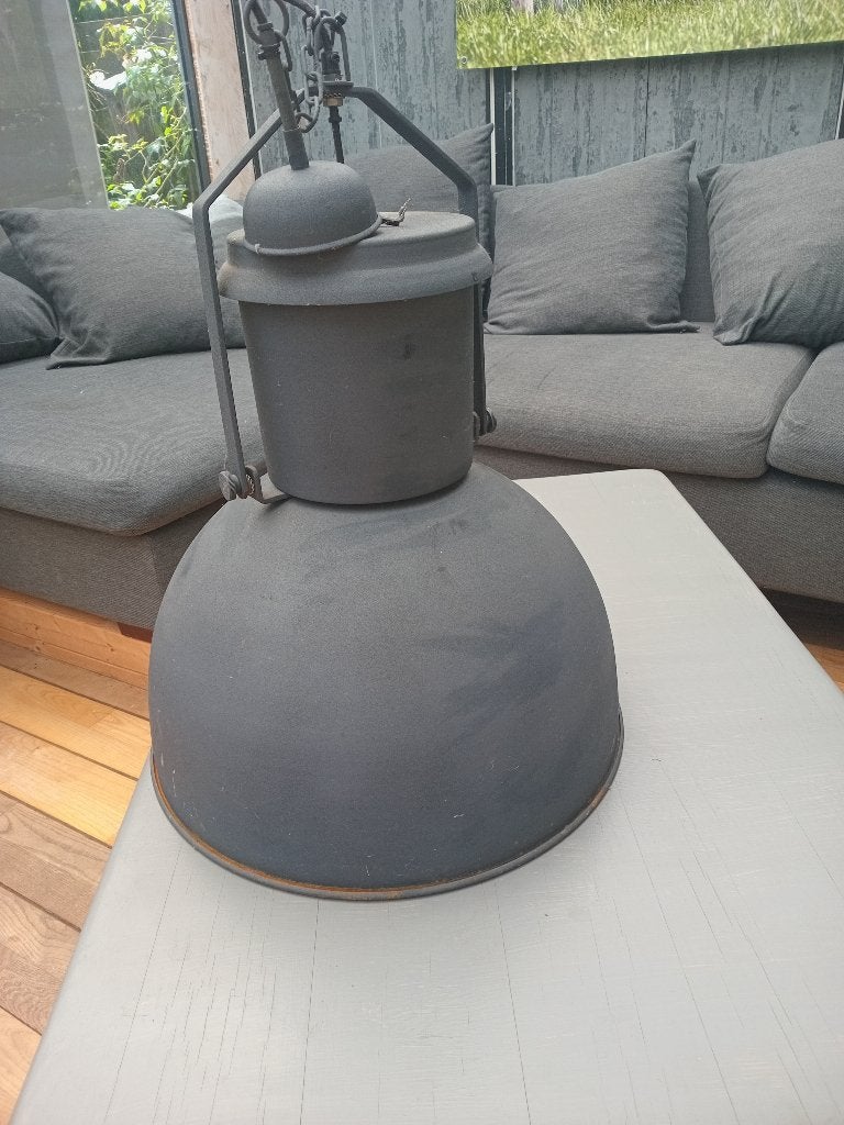 Te koop mooie grijze landelijke hanglamp., Ophalen, Gebruikt, 50 tot 75 cm, Landelijk