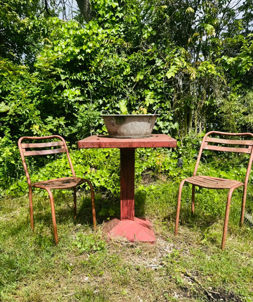 Vintage ijzeren tuinset - Tafel met 2 stoelen, Overige materialen, Gebruikt, Eettafel, Tuinset