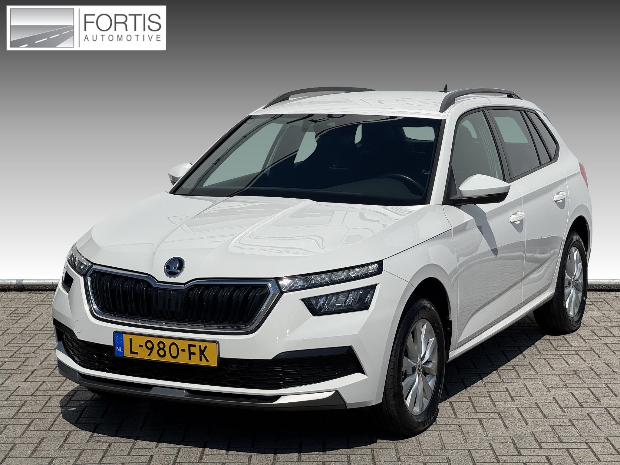 Skoda Kamiq 1.0 TSI Sport Business NL-AUTO | NAVI | ECC, Auto's, Gebruikt, Origineel Nederlands, Handgeschakeld, 3 cilinders