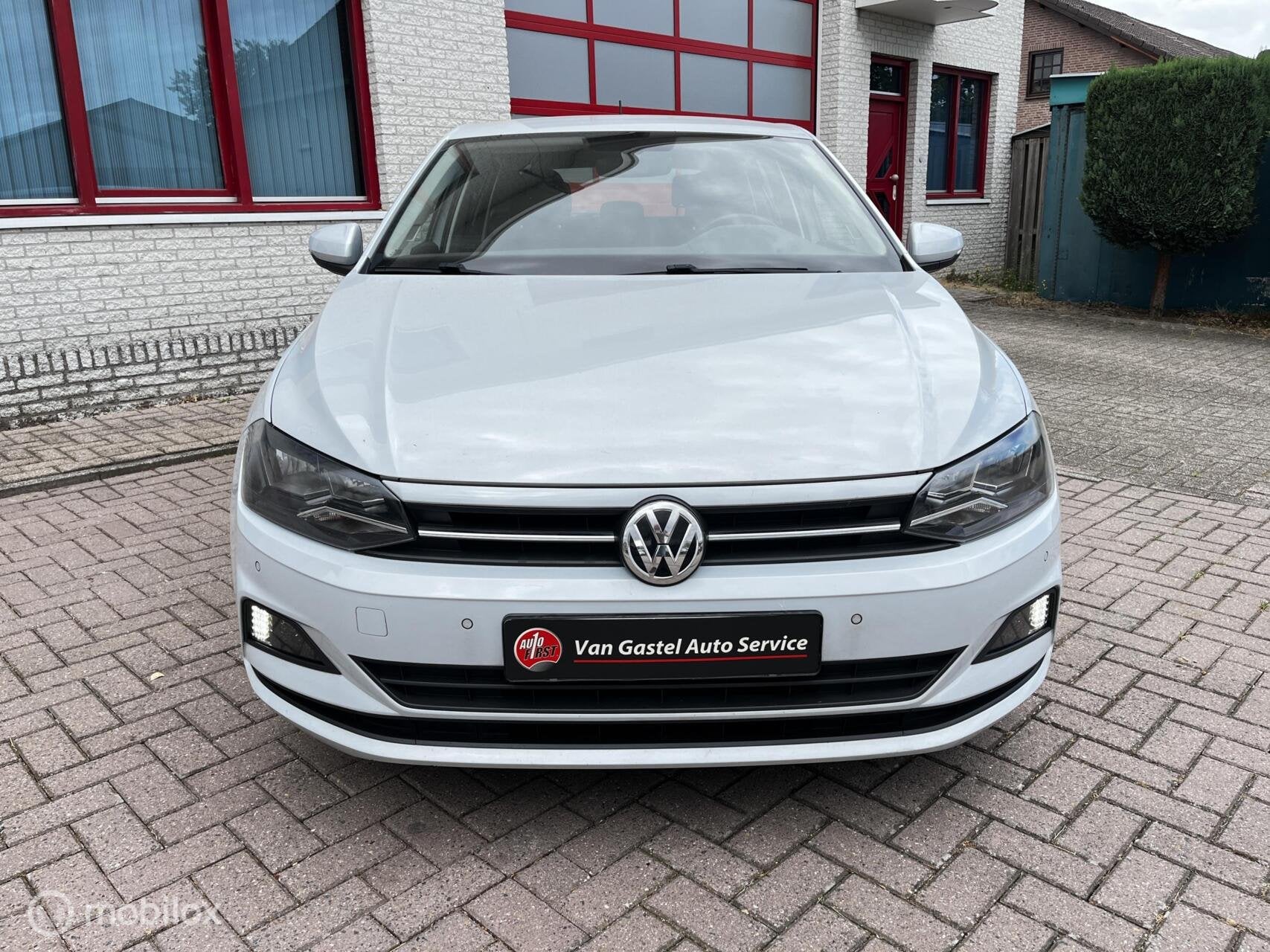 Volkswagen Polo 1.0i CRUISE / NAVI / PDC, 1005 kg, Stof, Gebruikt, Lichtsensor