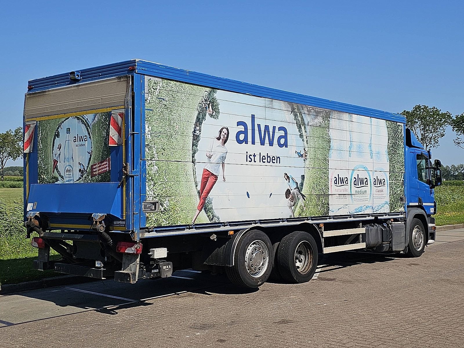 SCANIA P280 6x2*4 lift getränke, Automaat, Euro 6, Scania, Blauw