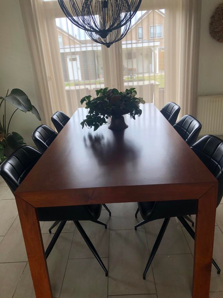 Elegante eettafel met 6 stoelen - perfect voor gezellige din, Ophalen, 100 tot 150 cm, 200 cm of meer, Zo goed als nieuw
