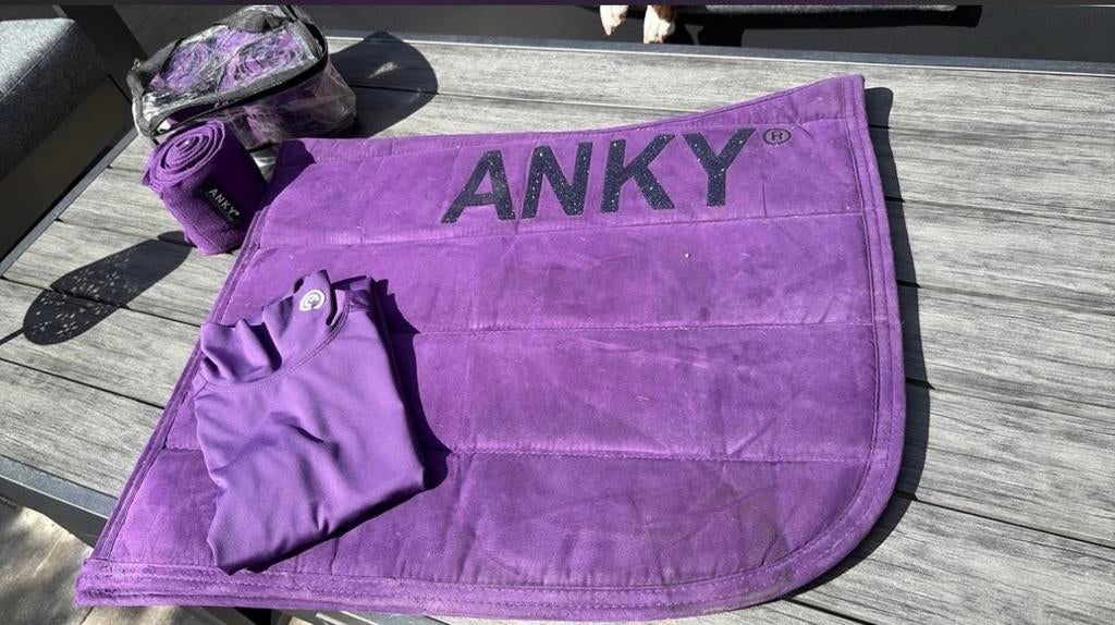 Paarse anky techinal set, Dieren en Toebehoren, Paarden en Pony's | Dekens en Dekjes, Full (L), Gebruikt, Dressuurdekje, Ophalen of Verzenden