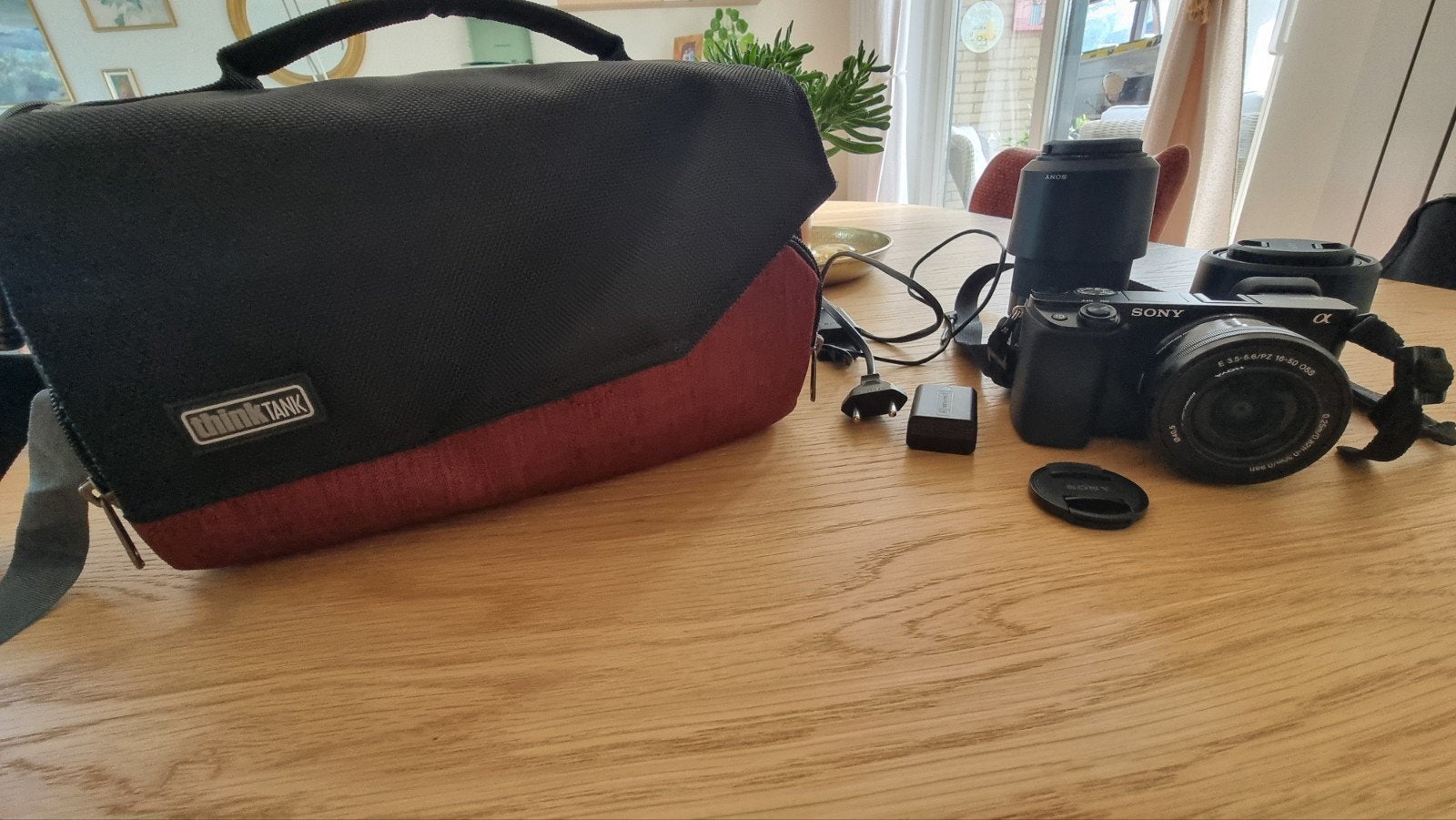 Sony Alpha ILCE-6100 met 2 extra lenzen en accessoires, Ophalen, Geheugenkaart, Sony, 8 keer of meer