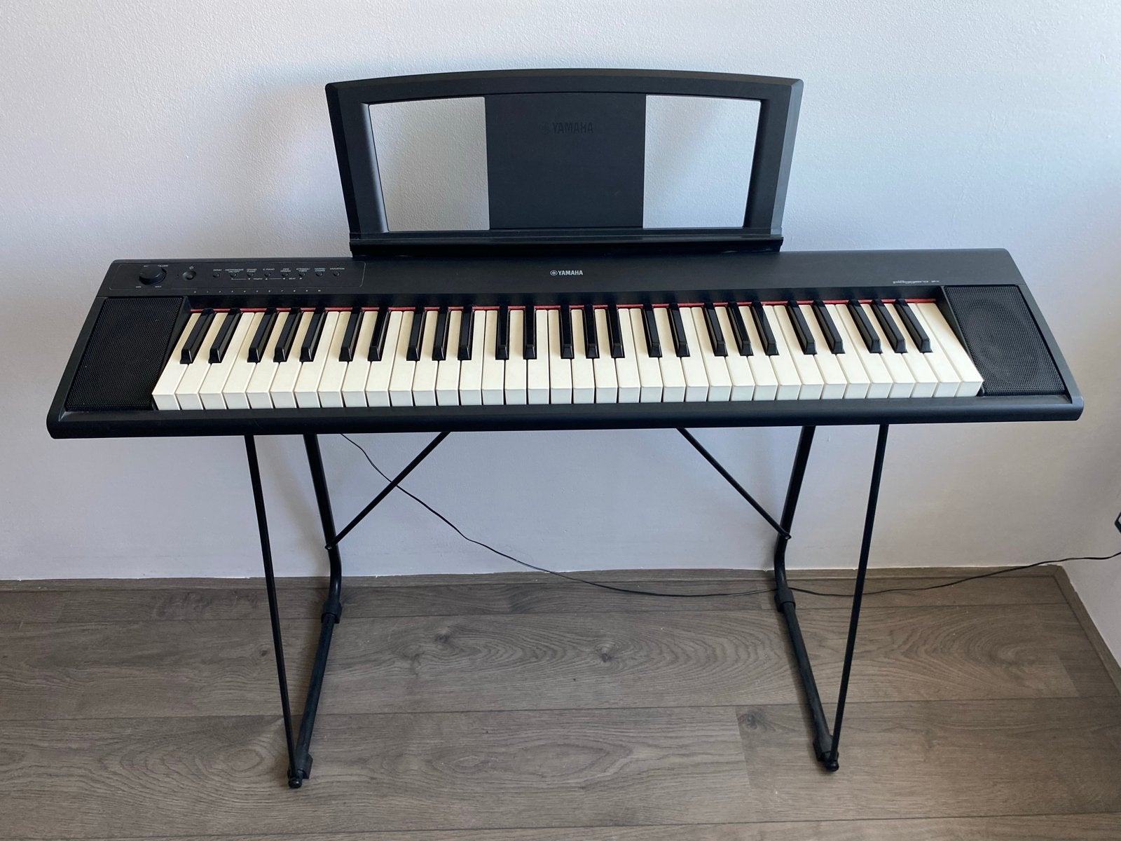 Yamaha NP-11 Piaggero Keyboard met standaard, Muziek en Instrumenten, Keyboards, Ophalen, Yamaha, Aanslaggevoelig, 61 toetsen