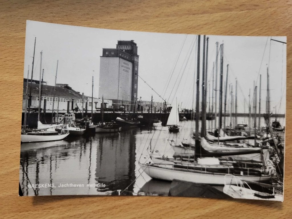 ansicht BRESKENS Jachthaven met silo, Verzamelen, Ansichtkaarten | Nederland, Ophalen of Verzenden, Voor 1920, Zeeland