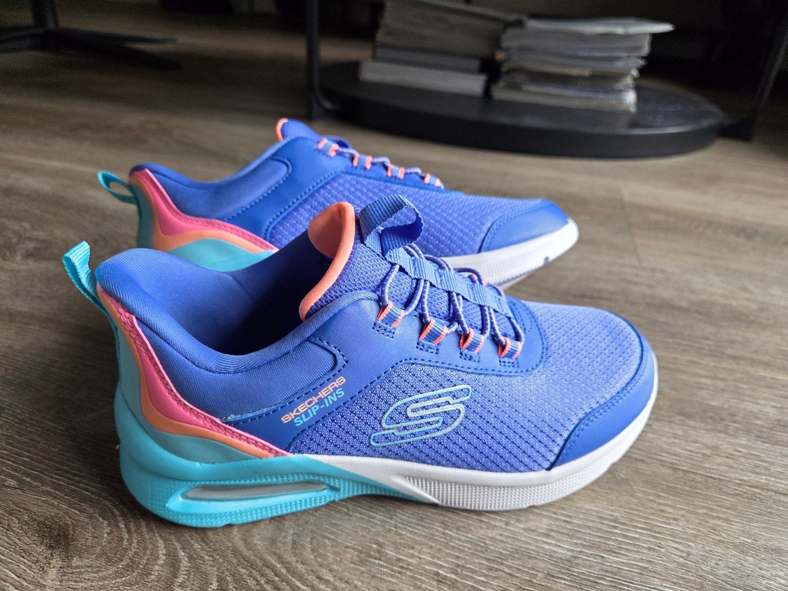 Gloednieuwe Skechers Slip-ins - Maat 34, Meisje, Schoenen, Nieuw, Skechers