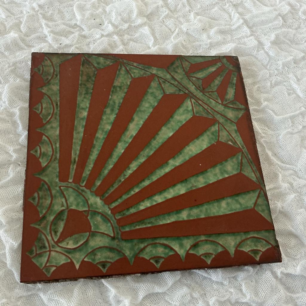 Antieke Art Deco tegel met geometrisch patroon, Ophalen of Verzenden