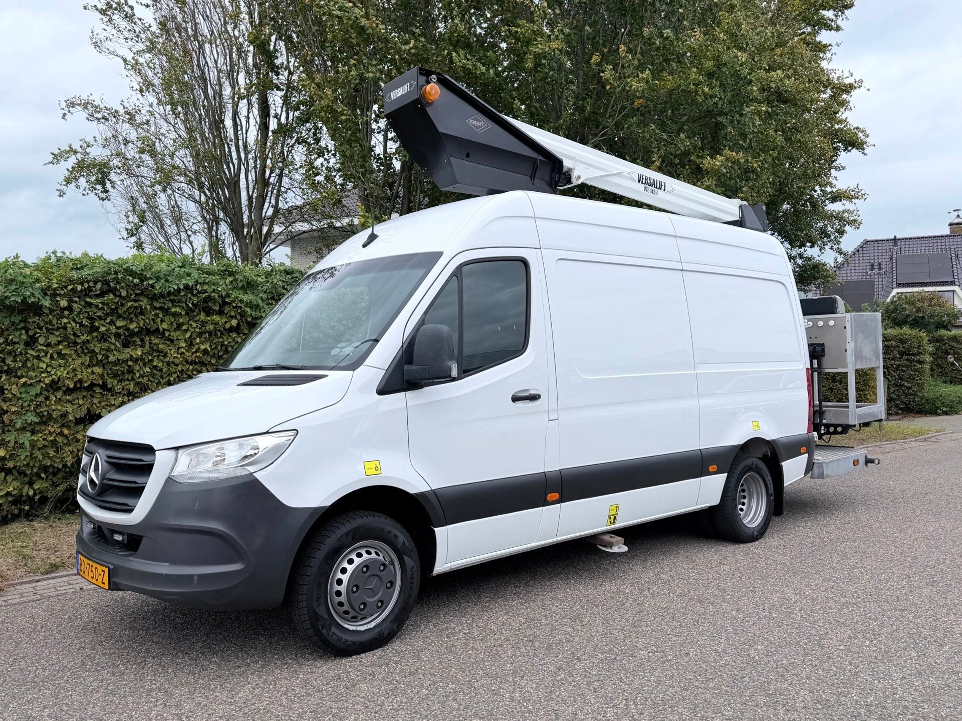 Mercedes-Benz Sprinter 516 L2H2 | Versalift VTL-145-F, Auto's, Achterwielaandrijving, Bedrijf, 2 stoelen, Geïmporteerd