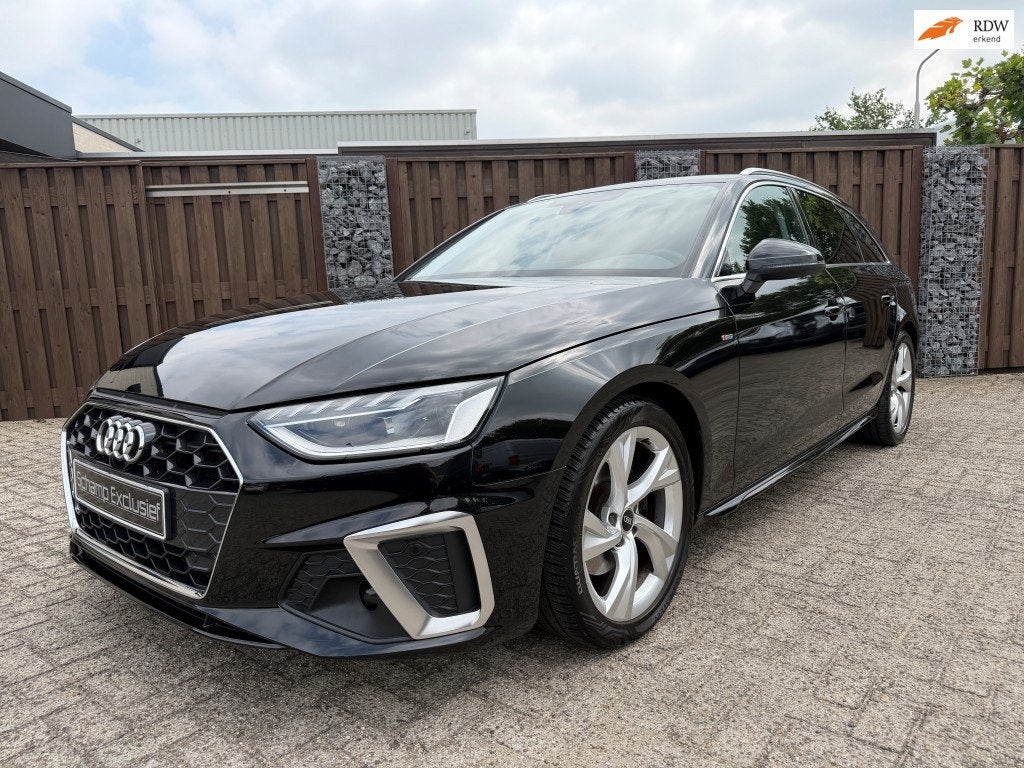 Audi A4 Avant 35 TFSI S edition S LINE BTW MATRIX LED, Auto's, Audi, Gebruikt, 4 cilinders, A4, Zwart