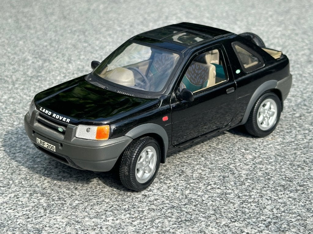 Landrover Freelander, ERTL 1:18, Hobby en Vrije tijd, Modelauto's | 1:18, Ophalen of Verzenden, Zo goed als nieuw, Auto, ERTL