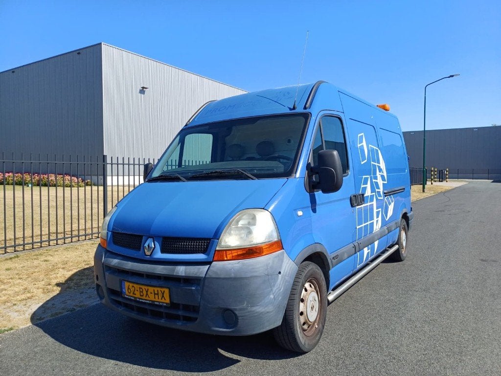RENAULT MASTER T35 2.5 DCI L2H2 NW APK / AIRCO / CRUISE ETC, Voorwielaandrijving, Stof, 4 cilinders, 2000 kg