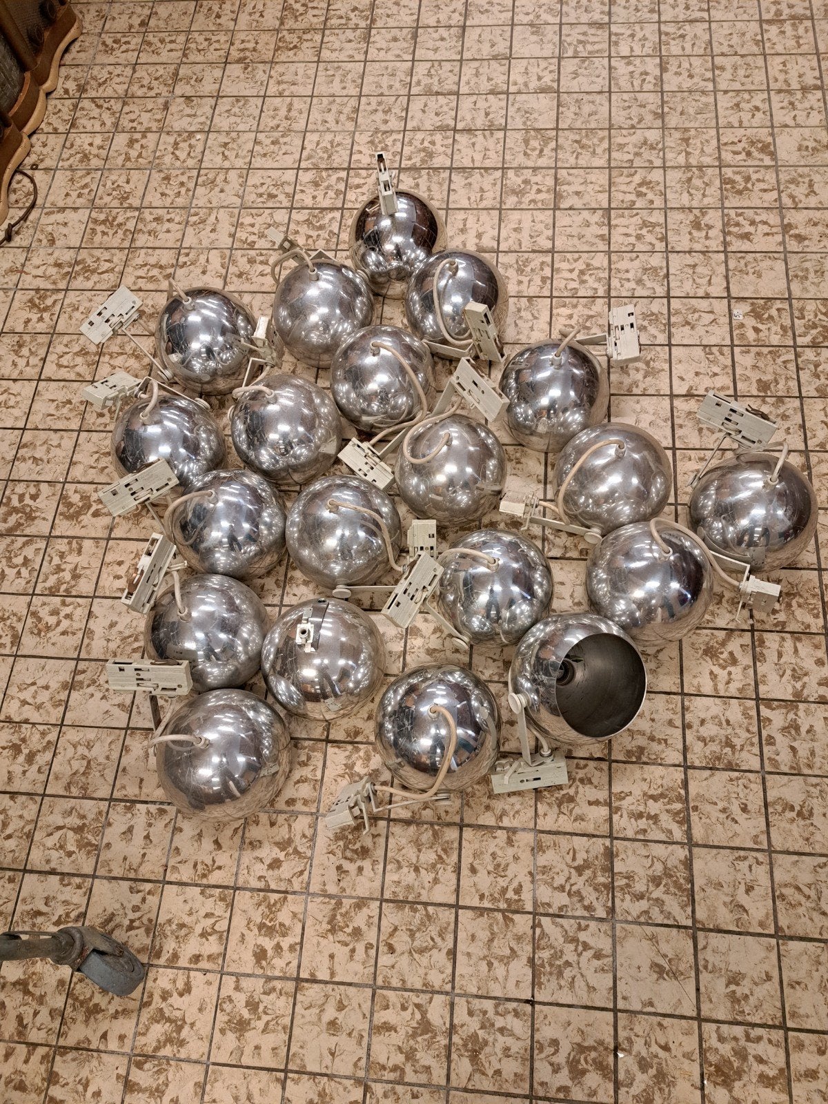 Partij van 20 Eyeball vintage lampenkap spot chroom Concord, Ophalen, Gebruikt