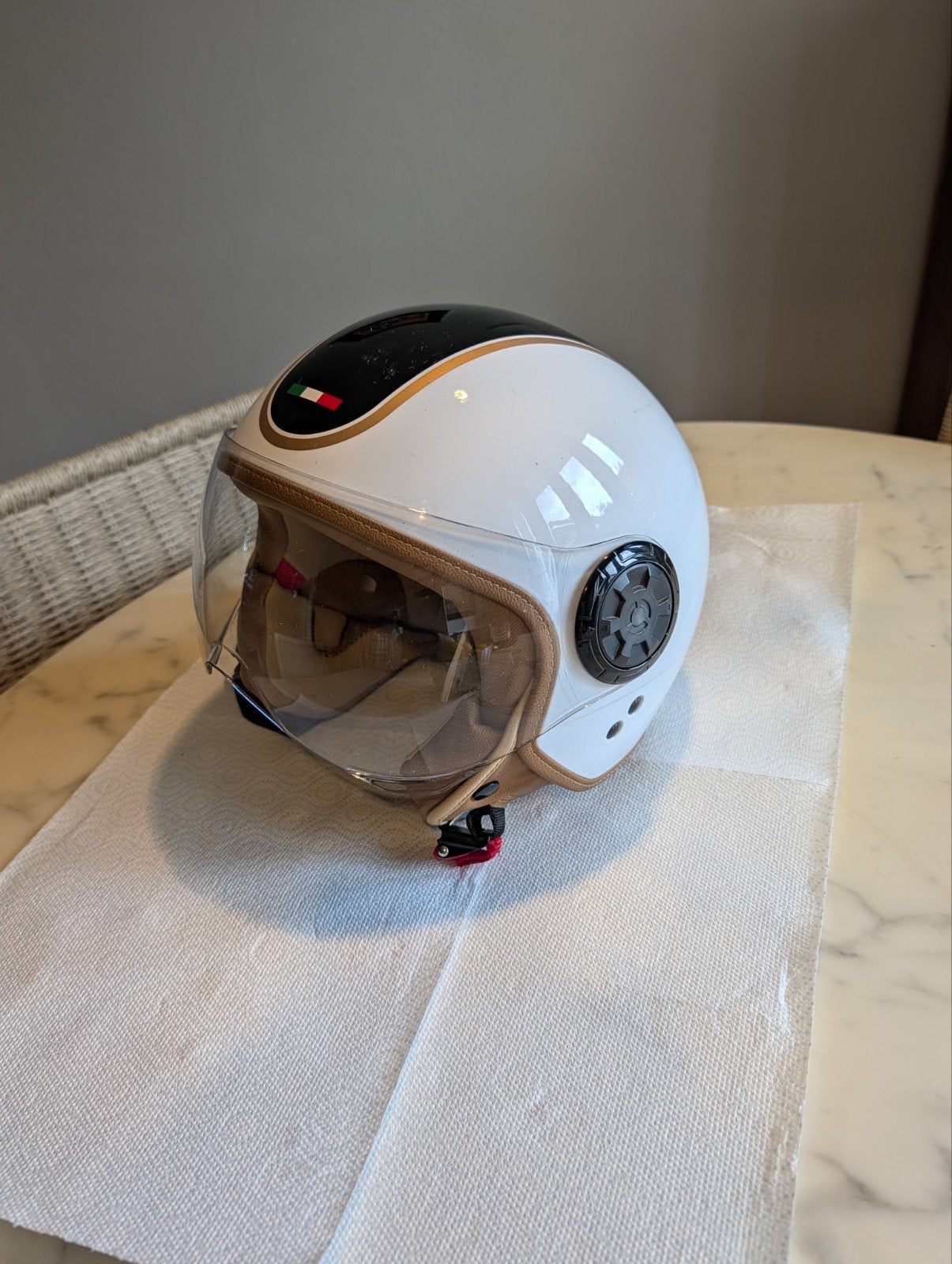 Witte scooterhelm met vizier, Fietsen en Brommers, Brommerhelmen, Ophalen of Verzenden, Zo goed als nieuw, Medium, Onbekend
