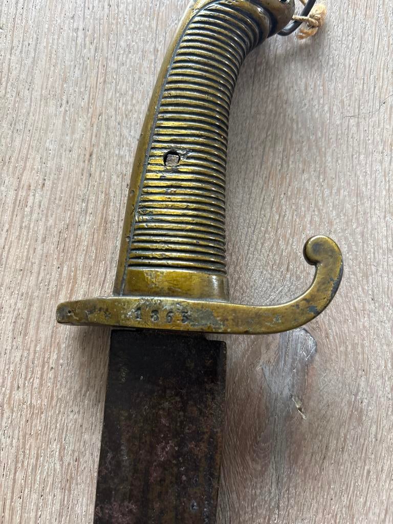 Antieke sabel met messing handvat, gemerkt 1863, Verzamelen, Militaria | Algemeen, Ophalen, Overige soorten, Overige gebieden