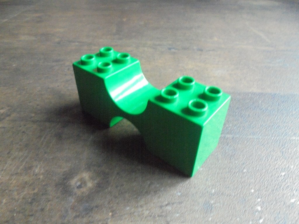 Lego Duplo Brick 2x6x2 with Curved Center (zie foto's) 9, Ophalen of Verzenden, Gebruikt, Losse stenen, Duplo