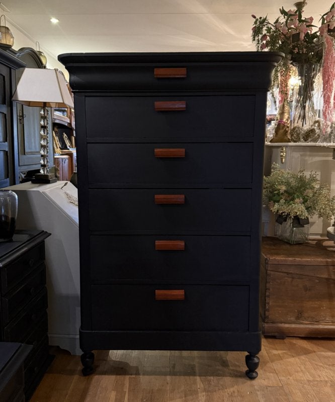 Antieke grote ladekast, vintage kast, oud zwart kastje VdlM, Huis en Inrichting, Ophalen, 100 tot 150 cm, 5 laden of meer, 150 tot 200 cm