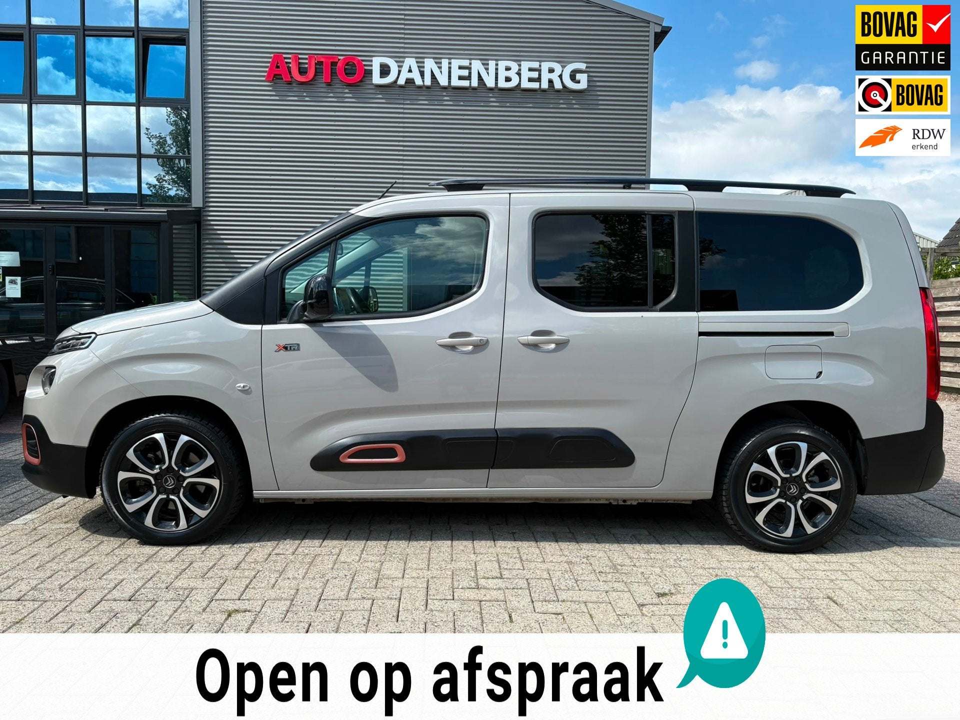 Citroen Berlingo XL 1.2 PureTech XTR GARANTIE! BOM-VOL-OPTIE, Voorwielaandrijving, 1330 kg, Zwart, Origineel Nederlands
