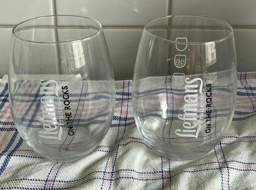 2 liefmans fruitesse on the rocks glazen, Verzamelen, Glas en Borrelglaasjes, Verzenden, Zo goed als nieuw, Overige typen