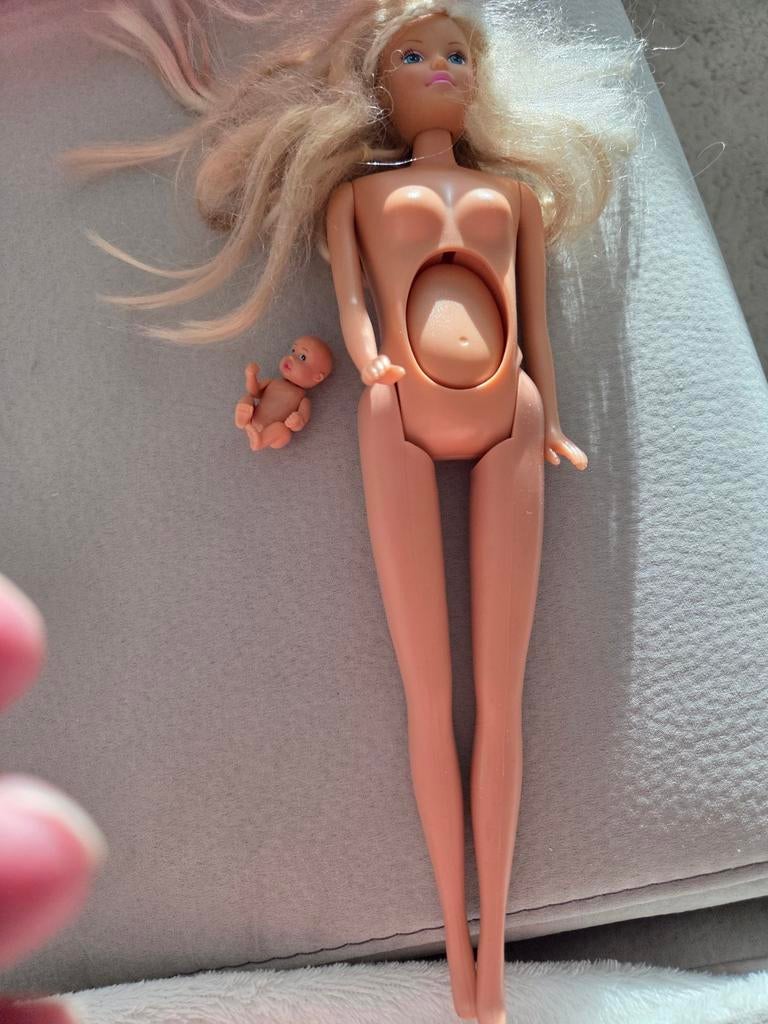Zwanger steffie met baby, Kinderen en Baby's, Speelgoed | Poppen, Ophalen of Verzenden, Gebruikt, Barbie