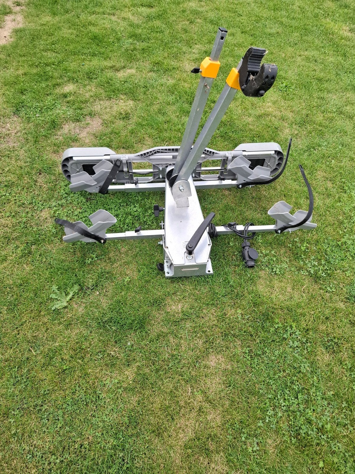 Spinder Elite Trekhaak Fietsendrager voor 2 fietsen, Auto diversen, Ophalen, Gebruikt, Brede banden, 2 fietsen